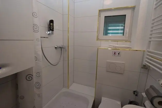 Apart Daire, 2 Yatak Odası (96-00)