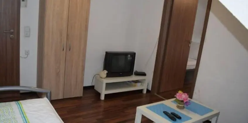 Apartment 11