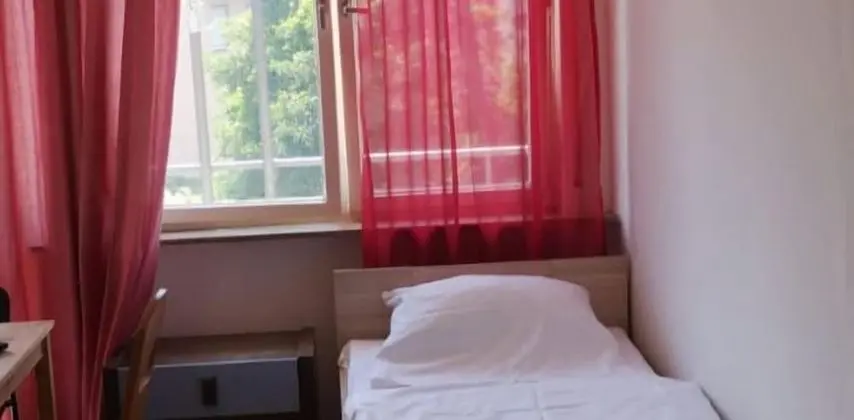 AB Apartment 18