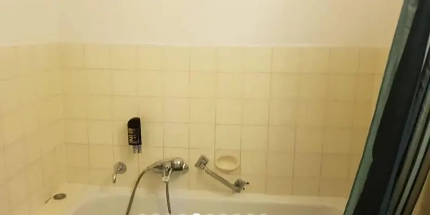 AB Apartment 18