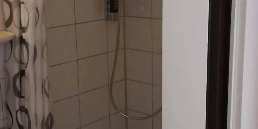 AB Apartment 19