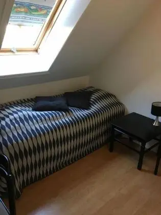 Tek Kişilik Oda, Ortak Banyo