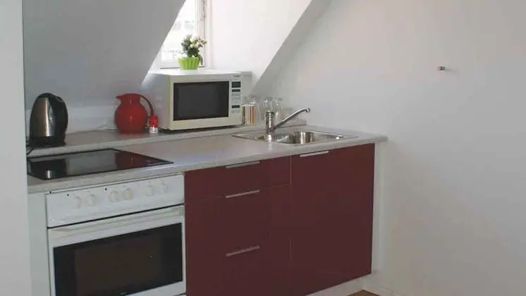 Üç Kişilik Oda, Ortak Banyo