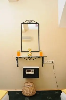 Basic Tek Büyük veya İki Ayrı Yataklı Oda, 1 Yatak Odası, Özel Banyo