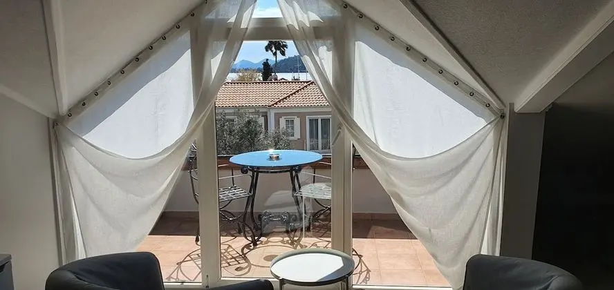 Executive Tek Büyük Yataklı Oda, 1 Büyük (Queen) Boy Yatak, Balkon, Marina Manzaralı