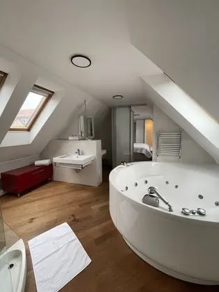 Çatı Katı Süiti (Penthouse)