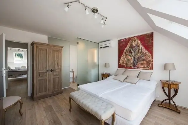 Çatı Katı Süiti (Penthouse)