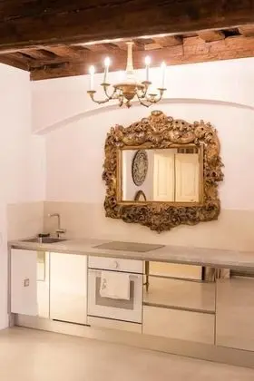 Traditional Apart Daire