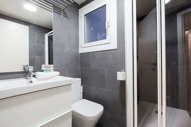 Apart Daire, 5 Yatak Odası (AB Paral·lel Apartment E)