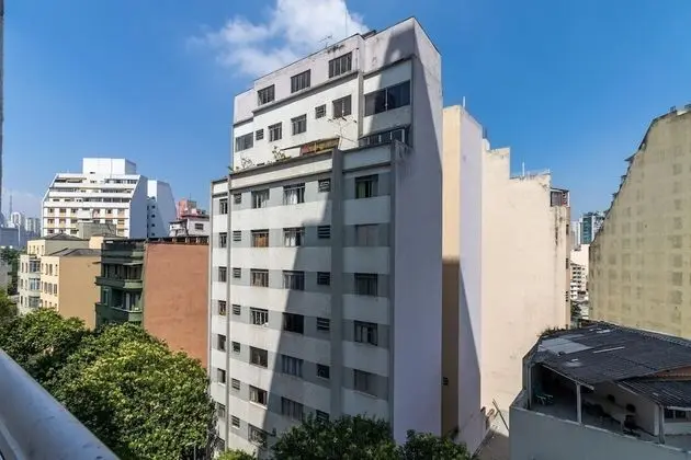 Ev