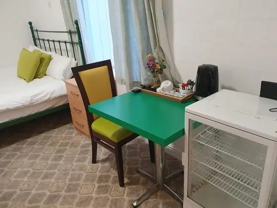 Classic Tek Büyük Yataklı Oda