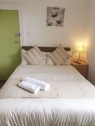 Classic Tek Büyük Yataklı Oda