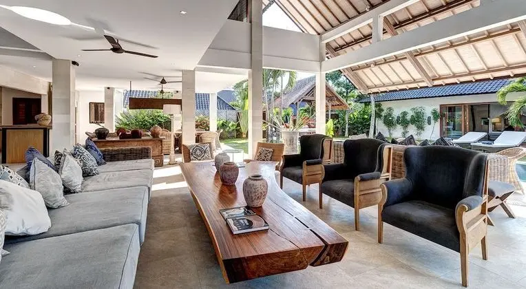 Villa, 5 Yatak Odası, Kişiye Özel Havuzlu (Kadek)