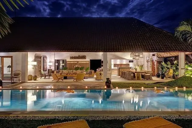 Villa, 5 Yatak Odası, Kişiye Özel Havuzlu (Nyoman)