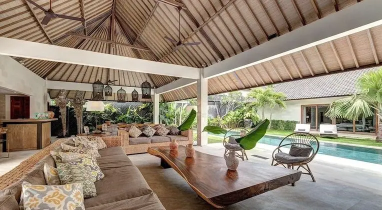 Villa, 5 Yatak Odası, Kişiye Özel Havuzlu (Nyoman)