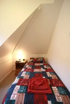 Tek Kişilik Oda, Ortak Banyo