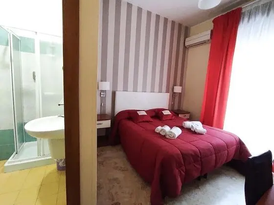 Basic Tek Büyük Yataklı Oda, 1 Yatak Odası