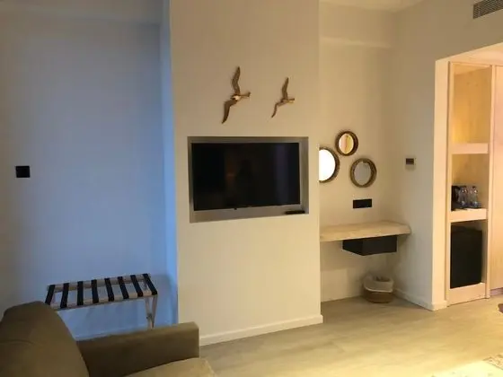 Deluxe Tek Büyük Yataklı Oda
