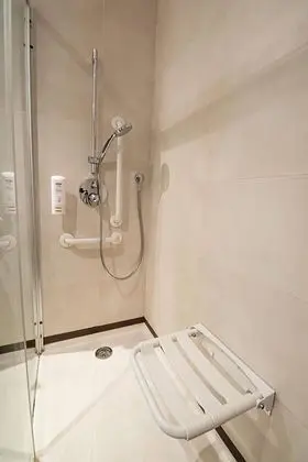 Tek Büyük Yataklı Oda, Engellilere Uygun