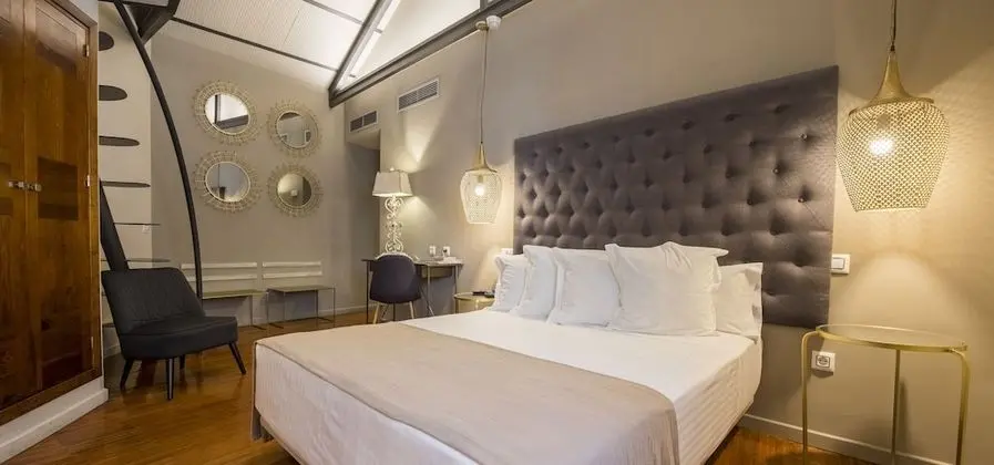 Superior Oda, Balkon, Şehir Manzaralı