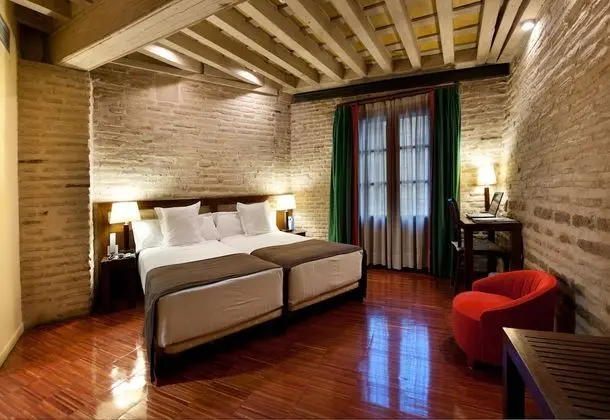 Tek Büyük Yataklı Oda (with extra bed)
