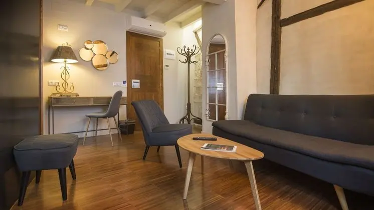 Tek Büyük Yataklı Oda (with extra bed)