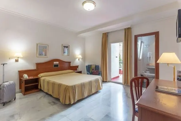 Üç Kişilik Oda (1 Extra Bed, 3 Adults)