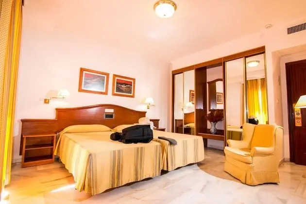 Üç Kişilik Oda (1 Extra Bed, 3 Adults)