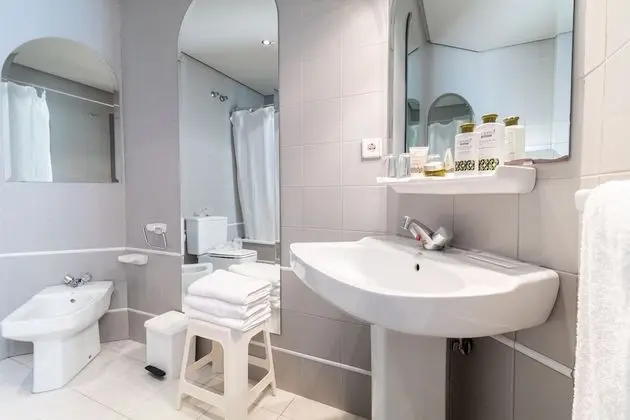 Tek Büyük veya İki Ayrı Yataklı Oda