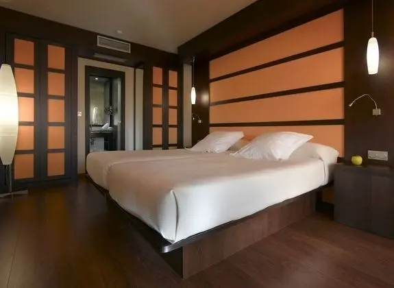 Tek Büyük Yataklı Oda (2 single beds and 1 extra bed adult)