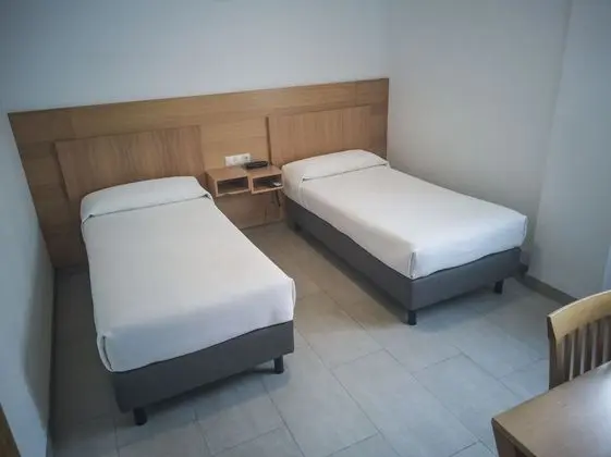 İki Ayrı Yataklı Oda, 2 Tek Kişilik Yatak