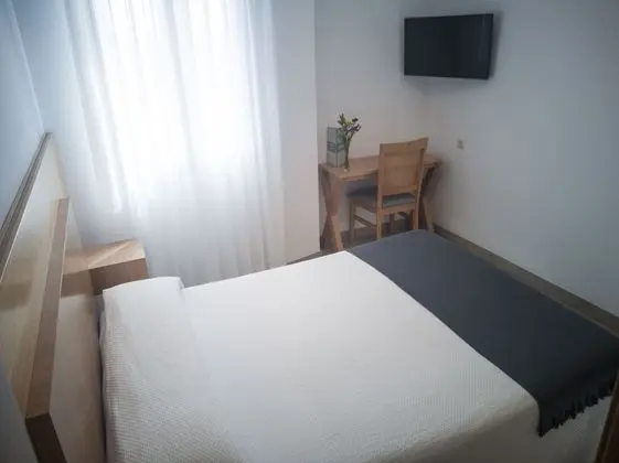 Tek Büyük Yataklı Oda, 1 Çift Kişilik Yatak