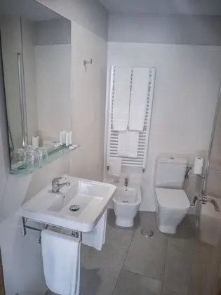 Tek Büyük Yataklı Oda, 1 Çift Kişilik Yatak