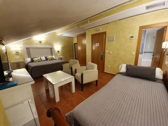 Superior Çatı Katı Süiti (Penthouse), Sıcak Su Küveti (Triple, no elevator)