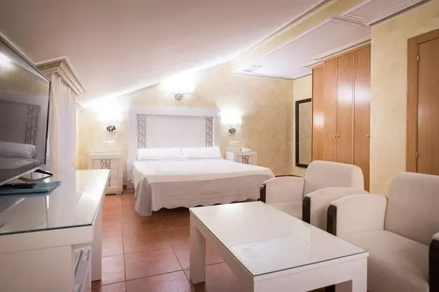 Superior Çatı Katı Süiti (Penthouse), Sıcak Su Küveti (Triple, no elevator)