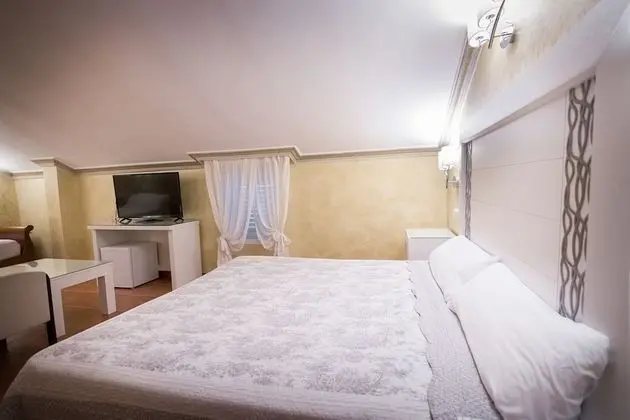 Superior Çatı Katı Süiti (Penthouse), Sıcak Su Küveti (Triple, no elevator)