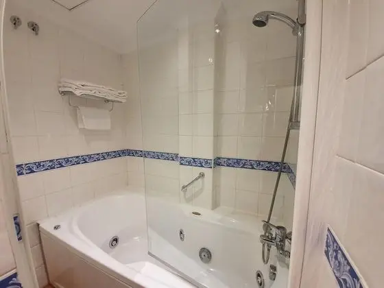 Superior Çatı Katı Süiti (Penthouse), Sıcak Su Küveti (Triple, no elevator)