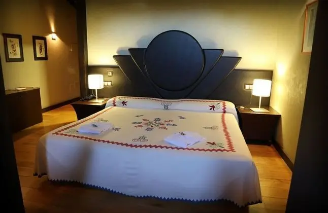 Tek Büyük Yataklı Oda (Attic)