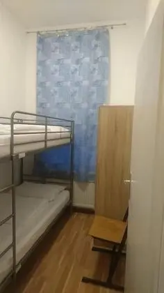 Basic İki Ayrı Yataklı Oda, Ortak Banyo