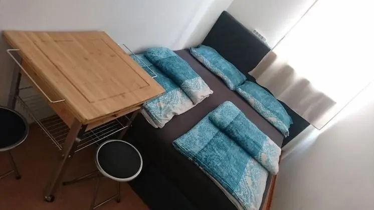 Tek Büyük Yataklı Oda, Ortak Banyo
