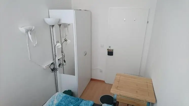 Tek Büyük Yataklı Oda, Ortak Banyo