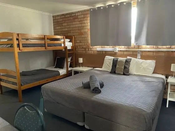 Four Share (Two Double Beds)