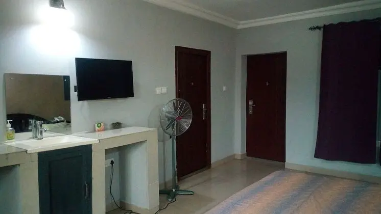 Deluxe Tek Büyük Yataklı Oda