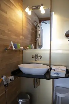 Deluxe Üç Kişilik Oda