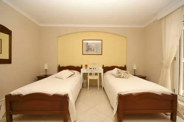 Tek Büyük Yataklı Oda, Balkon, Park Manzaralı