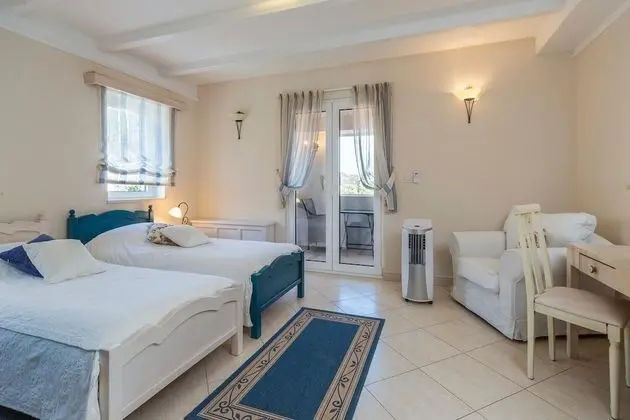 Tek Büyük Yataklı Oda, Balkon, Park Manzaralı