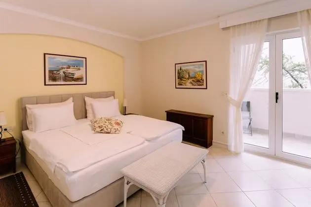 Tek Büyük Yataklı Oda, Balkon, Park Manzaralı