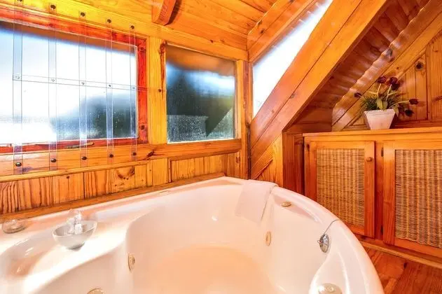 Kulübe (Double Storey Log Cabin)