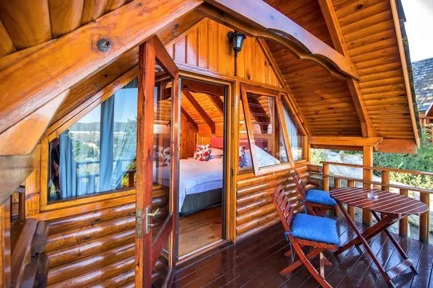 Tek Büyük veya İki Ayrı Yataklı Oda (Semi-Detached Log Cabin - Spa Bath)