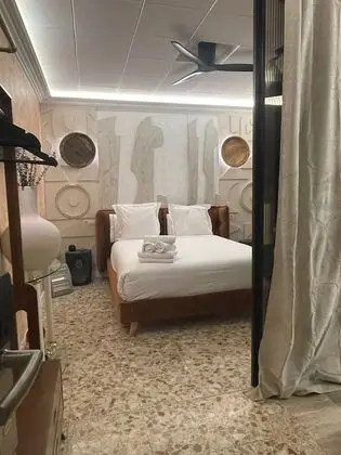Tek Büyük Yataklı Oda (Petit)